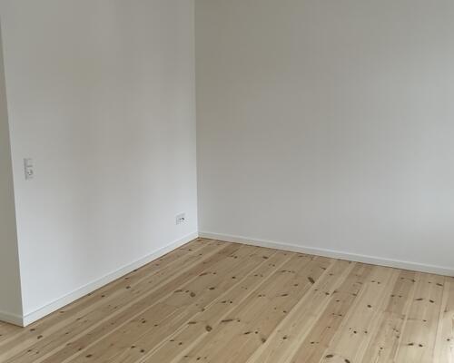 *Perfekt dele lejlighed. Tæt på by, indkøb og tog stationen - mulighed for indskudsfri via vores samarbejdspartner.