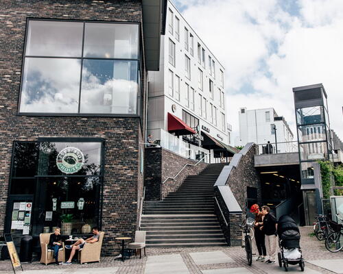 Lækker 3-værelses lejlighed med egen terrasse placeret centralt i Vanløse