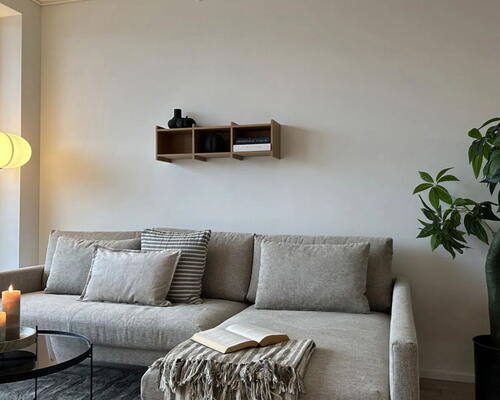 Skøn 3 værelses bolig med egen terrasse og depotrum. Godt fællesskab og b.la. fælles køkken og gæstelejlighed