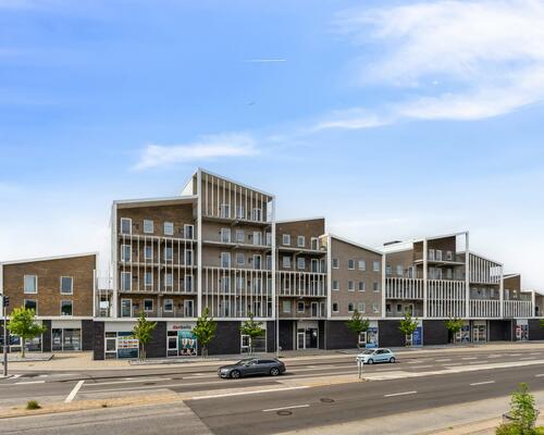 Lejlighed med altan og gode p-muligheder