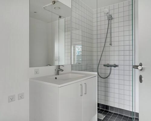 Lejlighed med altan og gode p-muligheder