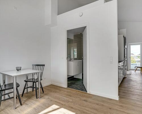 Lejlighed med altan og gode p-muligheder