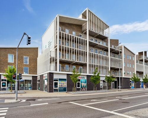 Lejlighed med altan og gode p-muligheder