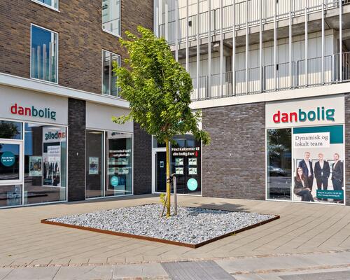 Lejlighed med altan og gode p-muligheder