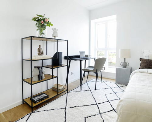 Dejlig 4-værelses bolig med moderne køkken og plads til hele familien - Gulvarme i hele boligen! Ingen bindingsperiode