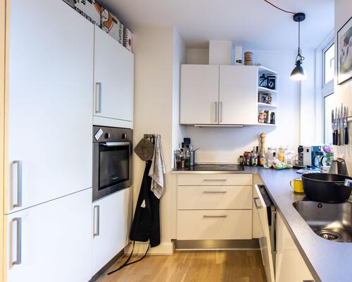 Flot, stor lejlighed et stenkast fra Vejle centrum