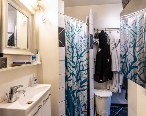 Flot, stor lejlighed et stenkast fra Vejle centrum