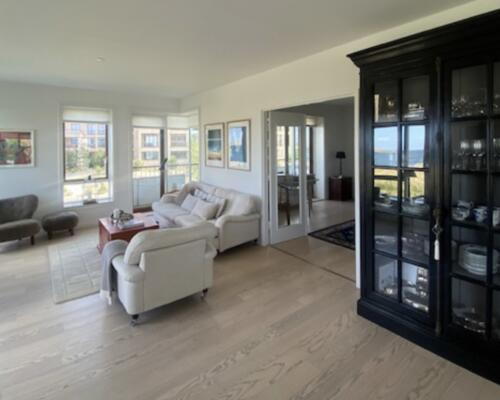 Skøn Tuborg lejlighed med vandudsigt.