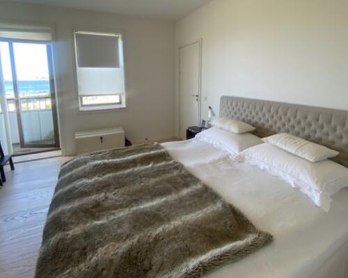 Skøn Tuborg lejlighed med vandudsigt.