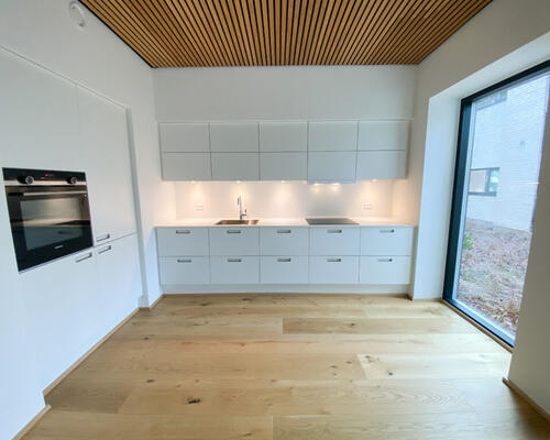 Lækker 2-værelses lejlighed i skønne omgivelser