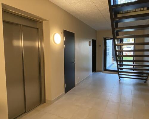 Lækker 2-værelses lejlighed i skønne omgivelser