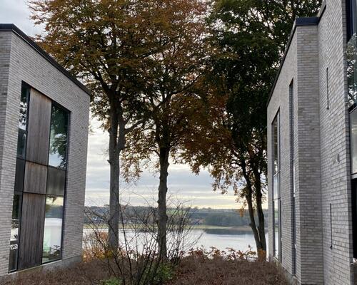 Lækker 2-værelses lejlighed i skønne omgivelser