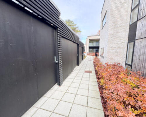 Lækker 2-værelses lejlighed i skønne omgivelser