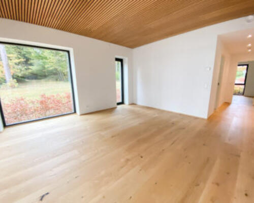 Nybygget og rummelig 3-værelses lejlighed i fantastiske omgivelser