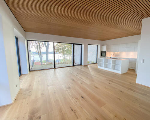 Eksklusiv 3-værelses lejlighed med altan og fantastisk udsigt