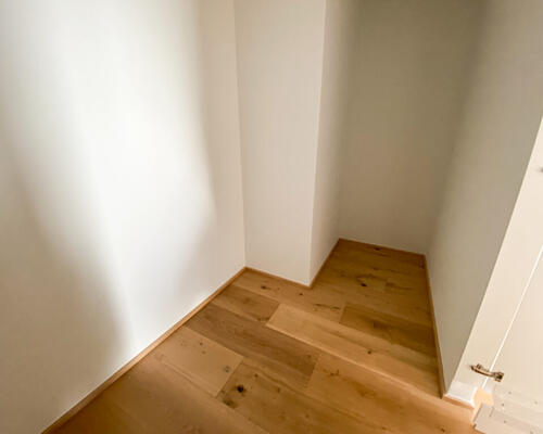 Eksklusiv 3-værelses lejlighed med altan og fantastisk udsigt