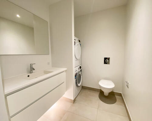 Eksklusiv 3-værelses lejlighed med altan og fantastisk udsigt