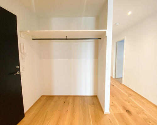 Eksklusiv 3-værelses lejlighed med altan og fantastisk udsigt