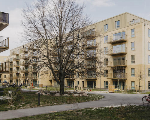 Nybygget lys lejlighed i populært område