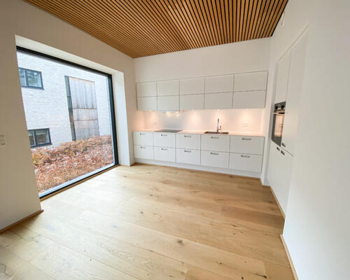 Lækker 3-værelses kvalitetslejlighed med skøn placering