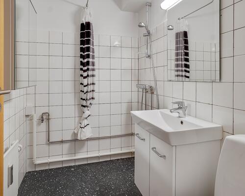 Attraktiv lejlighed i rolig ejendom