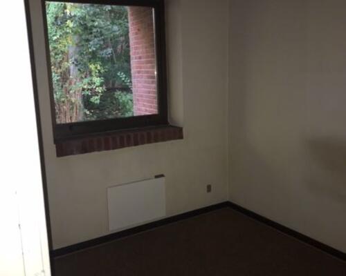 God 2. værelses lejlighed i stueetagen