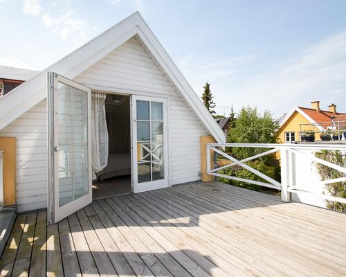 Eksklusivt beliggende villa med direkte adgang til Øresund – Lars Carls Vej, Taarbæk