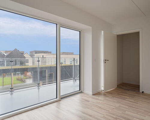 Egedal Stationsby - Praktisk og god 2 vær. med altan