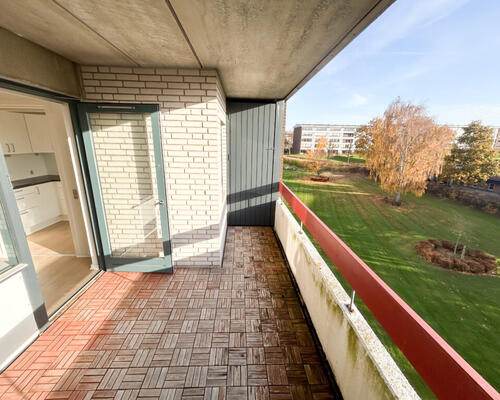 Lys og dejlig 2-værelses lejlighed med terrasse