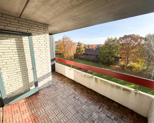 Lys og dejlig 2-værelses lejlighed med terrasse