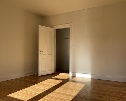 Flot lys istandsat 4-vær. lejlighed