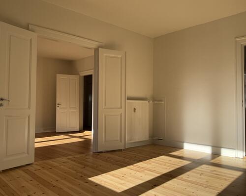 Flot lys istandsat 4-vær. lejlighed