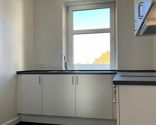 Flot lys istandsat 4-vær. lejlighed