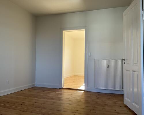 Flot lys istandsat 4-vær. lejlighed