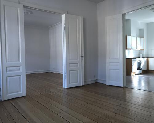 Rigtig stor og flot 3-værelses lejlighed