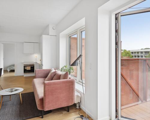 Moderne, lys og rummelig 2-værelses lejebolig