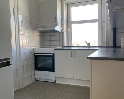 Flot lys istandsat 4-vær. lejlighed