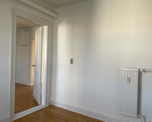 Flot lys istandsat 4-vær. lejlighed