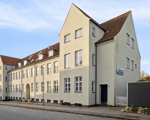 Stor lejlighed i rolige omgivelser