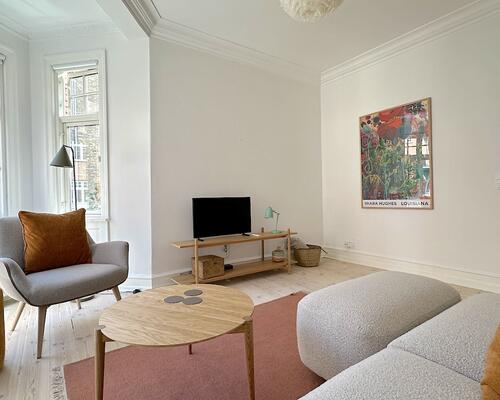 Charmerende møbleret lejlighed på Frederiksberg