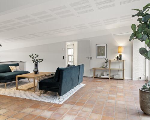 Arkitekttegnet kvalitetsvilla med storslået udsigt.