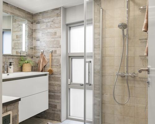 Arkitekttegnet kvalitetsvilla med storslået udsigt.