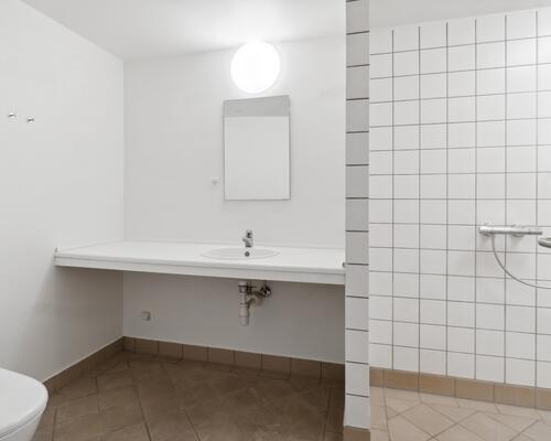 Stor og velholdt 2-værelses centralt i Fredericia