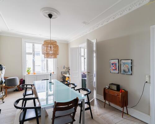 Flot herskabslejlighed på Nørrebrogade