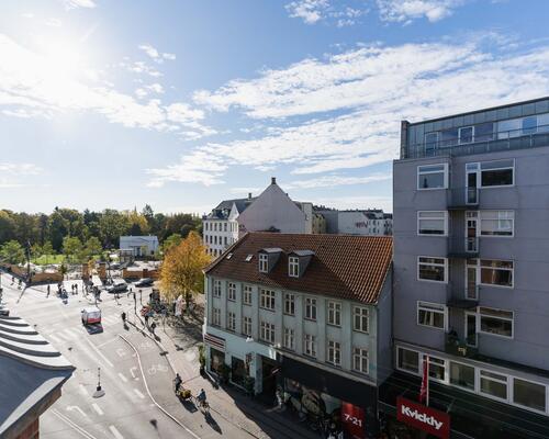 Flot herskabslejlighed på Nørrebrogade