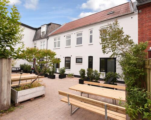 Istandsat 3-vær med nyt køkken og bad i centrum af Odder