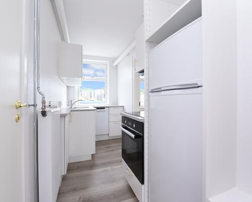 Istandsat 3-vær med nyt køkken og bad i centrum af Odder