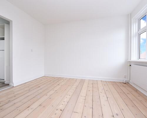 Istandsat 3-vær med nyt køkken og bad i centrum af Odder