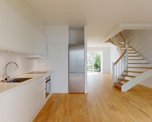 Charmerende og rummelig 2-etagers lejlighed i Valby