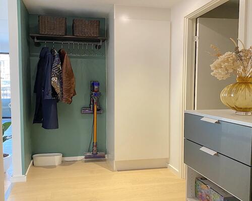 Moderne møbleret lejlighed med unik udsigt